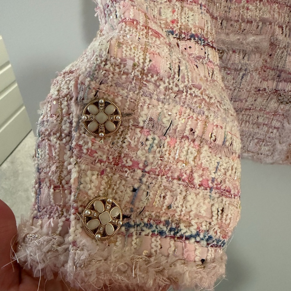 *NWT* Pink Tweed Women's Jacket with Metallic Thread & Fancy Buttons - Picture 2 of 14